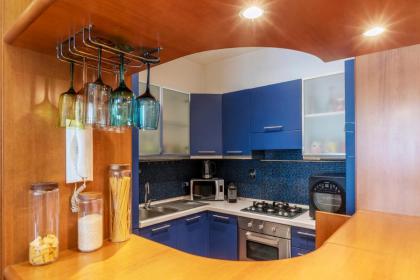 Deep Blue Apartment - image 3