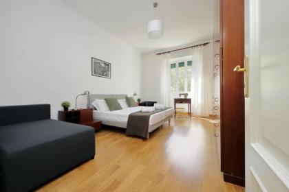 Clodio Modern Apartment - image 12