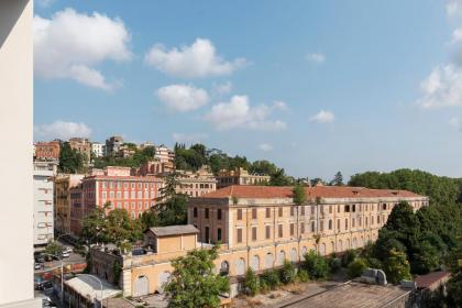 Trastevere Modern Flat with Terrace - image 5