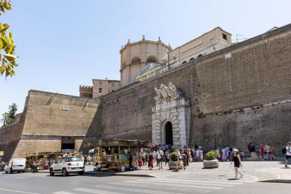 Rome As You Feel - Santamaura Vatican Apartment - image 8