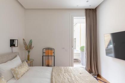 iFlat Luxury Navona Apartment - image 18