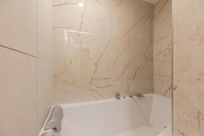 iFlat Luxury Navona Apartment - image 19