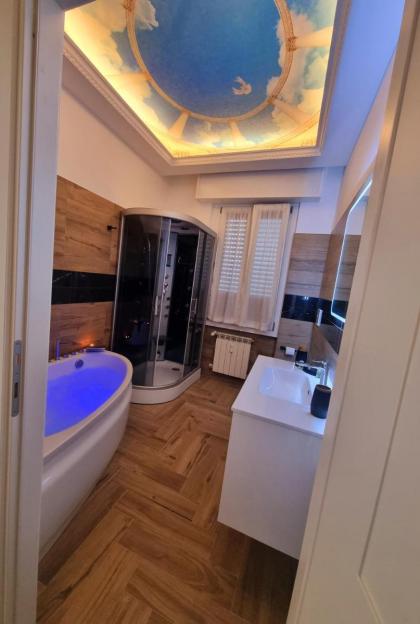 Carpegna Suite 92 Apartment Wellness e Spa - image 9