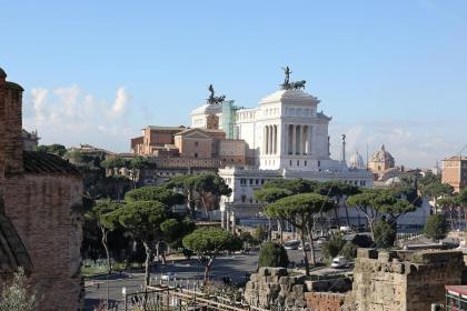 Roma Maxima: Amazing view of the Roman Forum - image 12