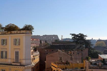 Roma Maxima: Amazing view of the Roman Forum - image 19