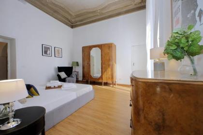 Cavour 2 bedrooms apartment - image 11