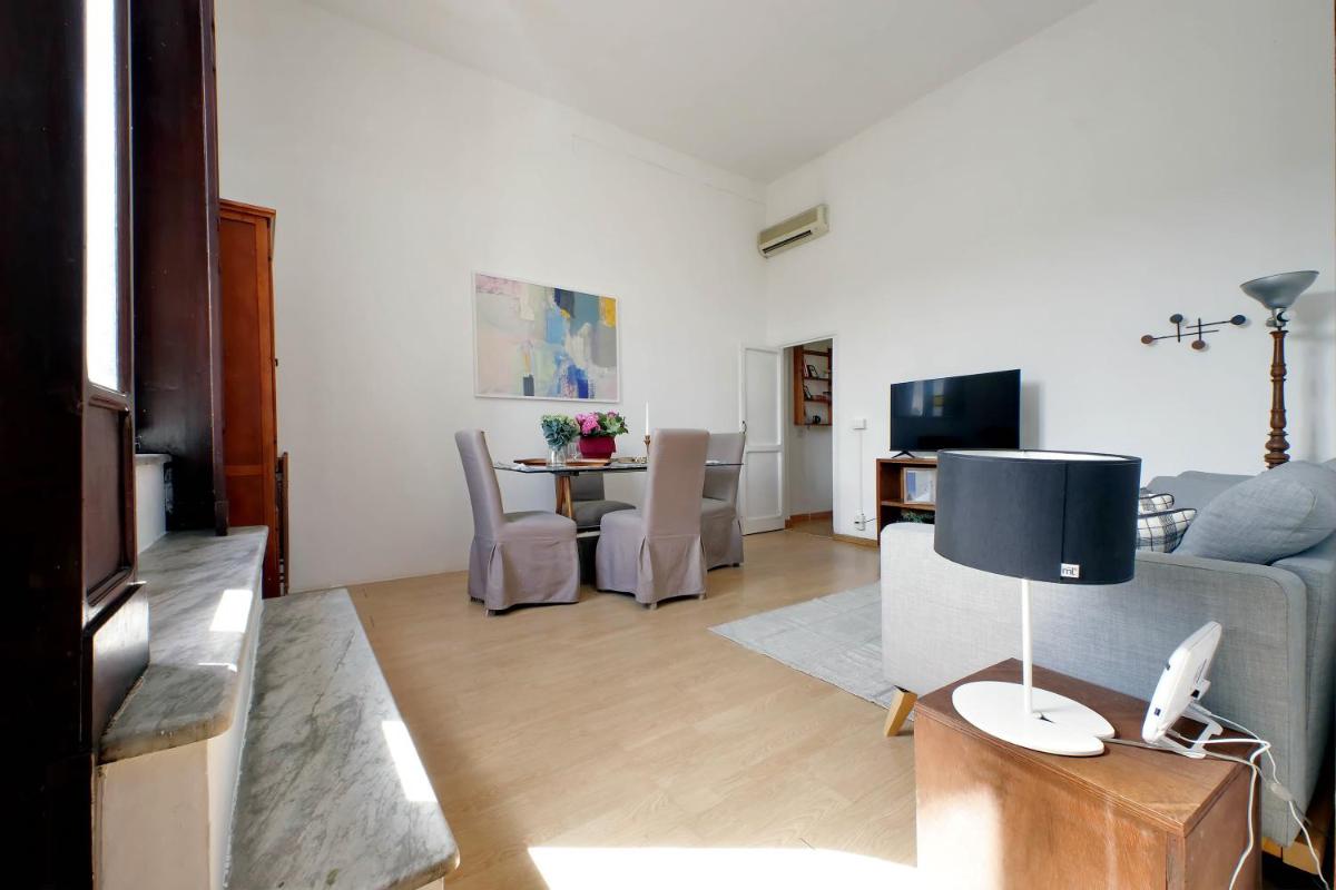 Cavour 2 bedrooms apartment - image 6