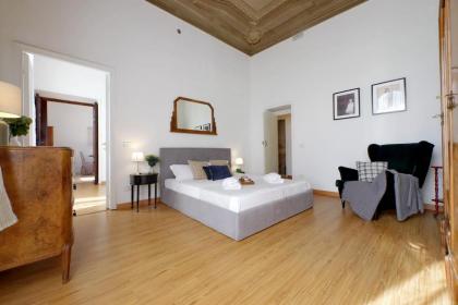 Cavour 2 bedrooms apartment - image 9