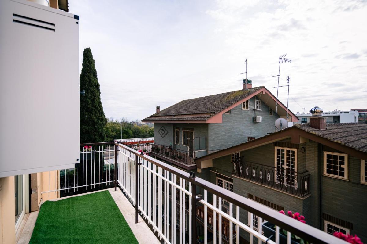 [Gemelli Hospital] -Loft Terrazza vista San Pietro - image 6