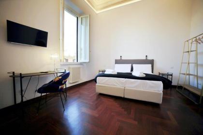 LUCIANO MONTI APARTMENT - image 10