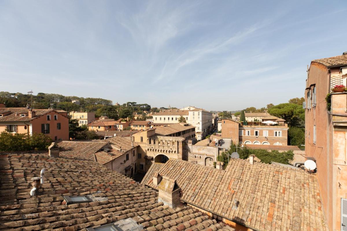 iFlat The roofs of Trastevere - image 7