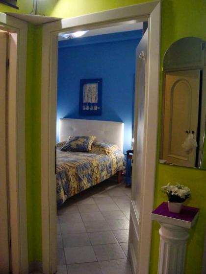 One bedroom appartement with furnished balcony and wifi at Roma - image 8