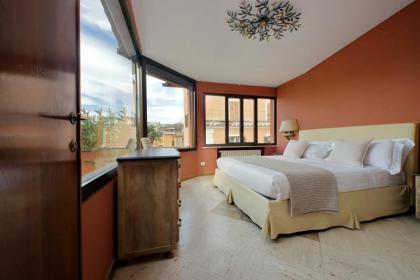 Spanish Steps Dream Penthouse TreasureRome - image 10