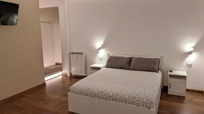 Lilia charming apartment - image 15