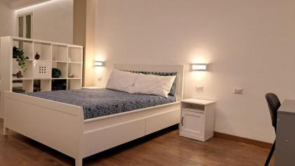 Lilia charming apartment - image 4