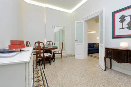 ELEGANT APARTMENT IN THE HEART OF ROME-NAVONA AREA - image 11