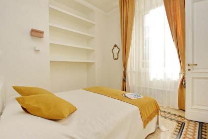 ELEGANT APARTMENT IN THE HEART OF ROME-NAVONA AREA - image 18