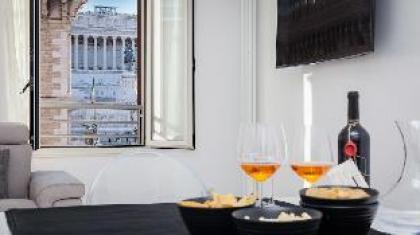 Rental In Rome Piazza Venezia View Luxury Apartment - image 18