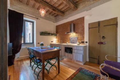 Trastevere Elegant Apartment - image 12