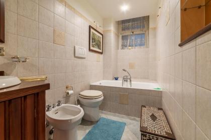 Castel Sant'Angelo Cozy Apartment - image 17