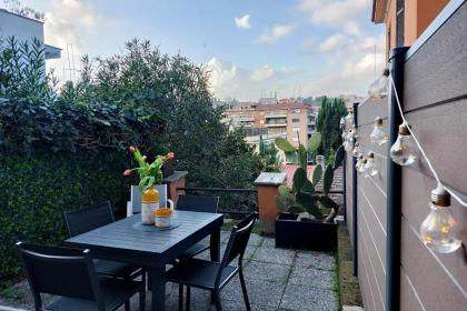 Cozy Vatican Loft with Terrace - image 4