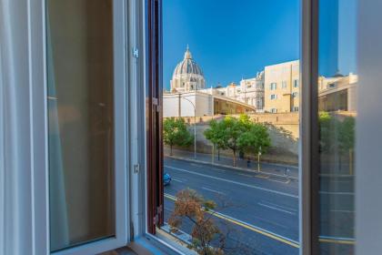 St Peters dome Breathtaking views Rome 