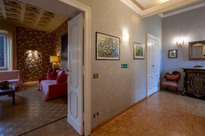 Holiday House in Rome city center - image 9