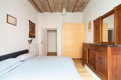 Vittorio Emanuele Large Apartment - image 14