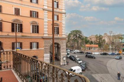 Vittorio Emanuele Large Apartment - image 20