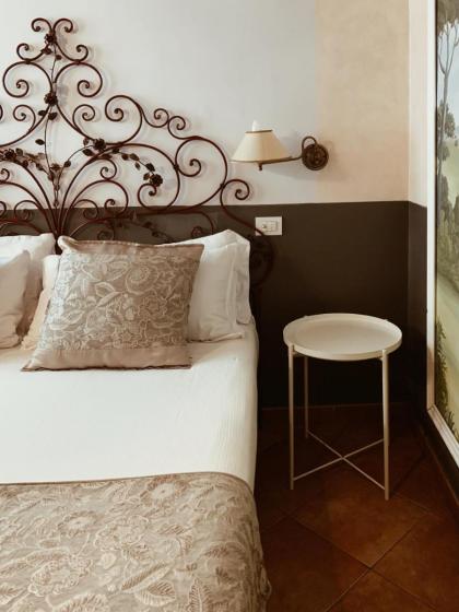 Residenza Sciarra Luxury Guest House - image 13