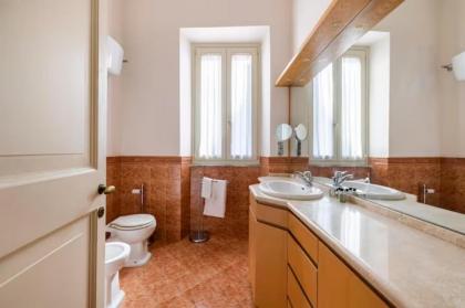 CHARMING APARTMENT AT SPANISH STEPS no elevator - image 2