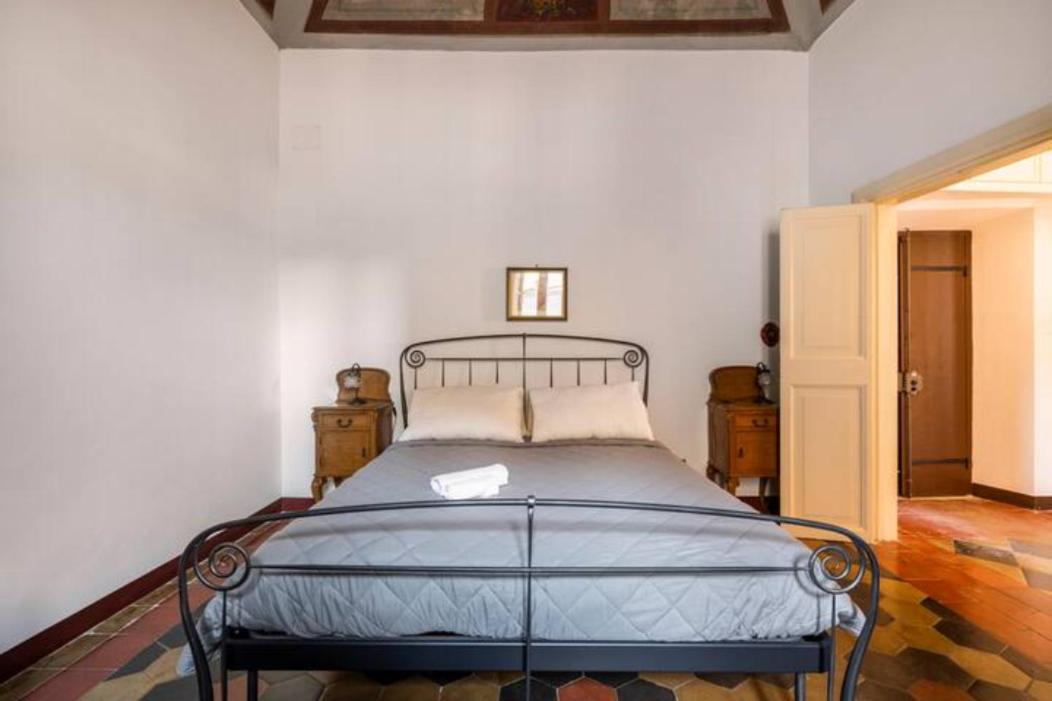 CHARMING APARTMENT AT SPANISH STEPS no elevator - image 5