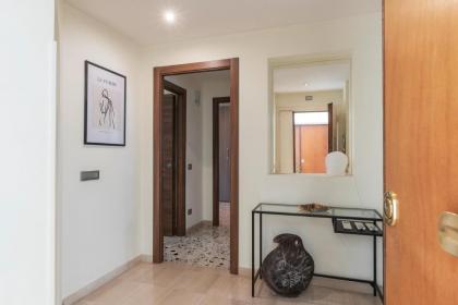 Santa Croce & MM San Giovanni Apartment - image 10