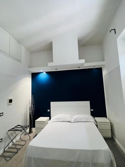 Boutique Rooms - image 9