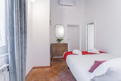 Barberini 3 BDR Apartment - image 15