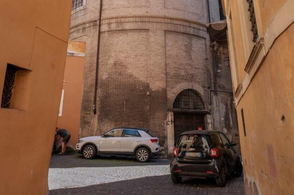 Affascinante Penthouse Roma Segreta (Ghetto) - image 7