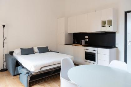 designer apartment via nazionale - image 7