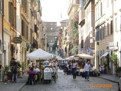 Borgo Pio Vatican Apartment - image 2