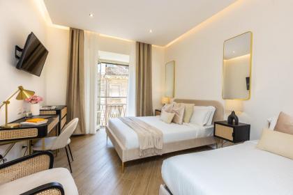 Colosseum Boutique Apartment - image 1