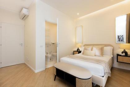 Colosseum Boutique Apartment - image 20