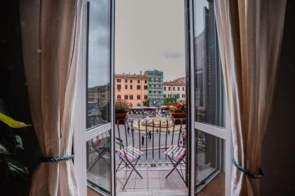 Navona Charming Balcony