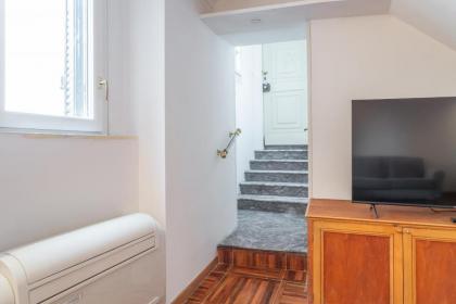 Trastevere San Calisto 3 BDR Apartment - image 16