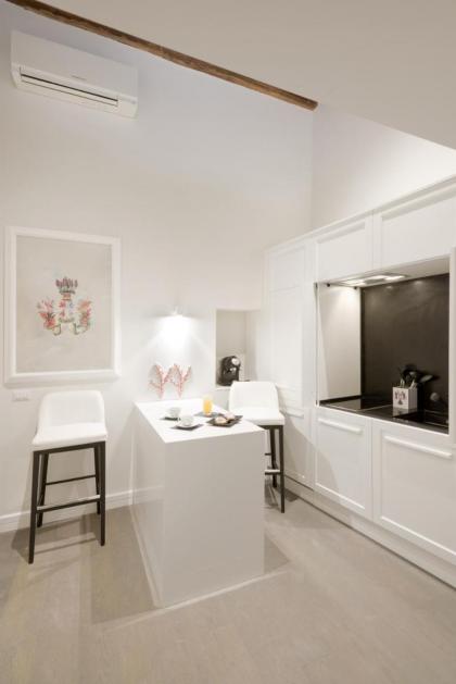 Carthusia Suites Roma - image 14