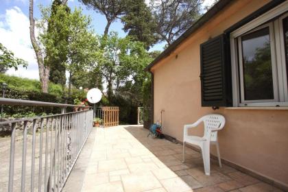 Appia Antica 1BR with swimming pool - image 12