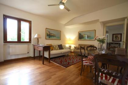 Appia Antica 1BR with swimming pool - image 13