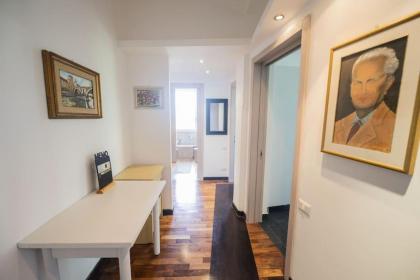 Testaccio Luminous and Large Apartment - image 11