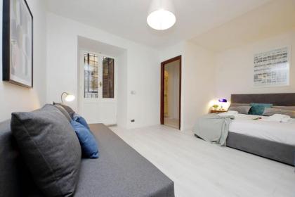 Monti Spacious Apartment 2 - image 16