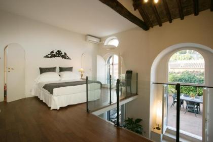 Your Prestigious Penthouse at the Spanish Steps - image 18