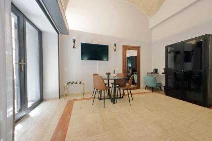 Charming Suites Navona - image 15