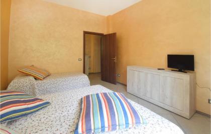 Awesome Apartment In Roma With Wifi And 2 Bedrooms - image 10